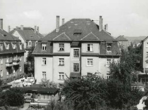 Dresden-Mickten, Naundorfer Straße 19. Wohnhaus (um 1910). Gartenansicht von Ost-Südosten