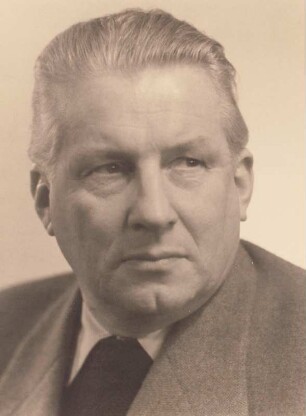 Porträt Hans Baltzer (1900-1972; Maler, Grafiker, Nationalpreisträger 1953)