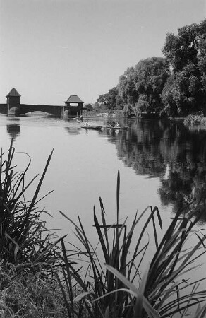 Paddler am Elsterwehr