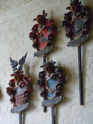 Strängnäs - im Innenraum des evangelischen Domes : Adelswappen an der Wand, aufgenommen im Innenraum des Domes von Strängnäs am 23. Juli 2012