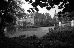 Hinte: Wasserschloss [Wasserburg]