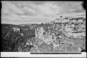 Jugendburg Hohnstein mit Hockstein