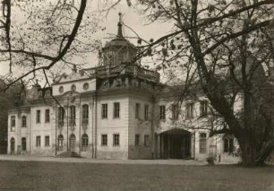 Weimar. Schloß Belvedere (1724/1732; J. A. Richter, G. H. Krohne (Flügel)). Gartenseite. Ansicht vom Park