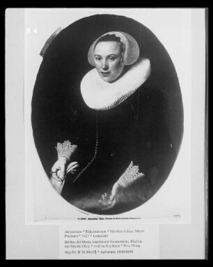 Bildnis der Maria Joachimsdr Swartenhont, Ehefrau des Maerten Rey