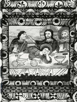 Detail der vollständig bemalten Holzdecke in der Kirche St. Martin