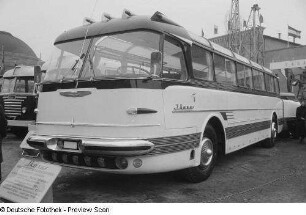 Außenansicht des Omnibus Typ Ikarus-55