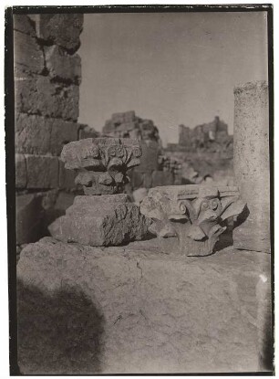 Säulenfragmente (Kapitell), Baalbek: Ansicht