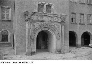 Judith-Lucretia-Portal des Alten Rathauses