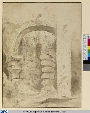 Römische Ruine: Verfallenes Mauerwerk mit Bogen (Colosseum?)