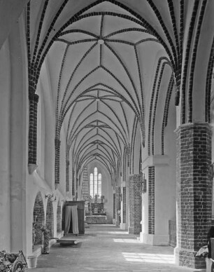 Kamien Pomorsk / Cammin (Polen), Dom St. Johannes, südl. Seitenschiff, nach Osten