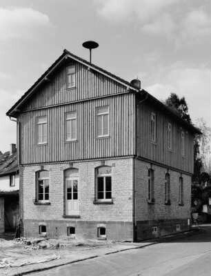 ehem. Schule; Alsfeld, An der Leit 2
