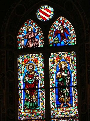 Glasfenster in der Franziskanerkirche San Croce