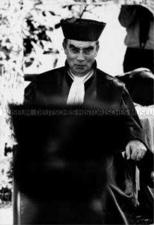 Gerhard Leibholz in Robe