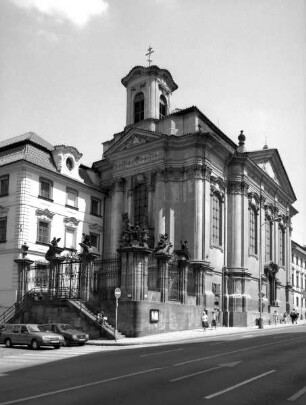 Carl Borromäus-Kirche & Sankt Cyrillus und Methodius