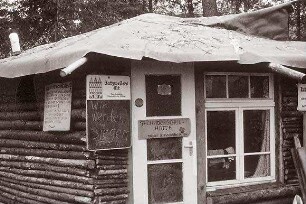 Startbahn-West: Hüttenbau