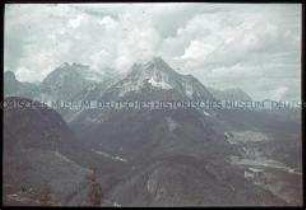 Blick auf das Wettersteingebirge