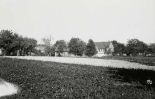 Marbach. Teilansicht des Ortes mit Gehöft