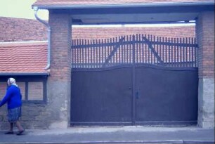 Hoftor, überdacht