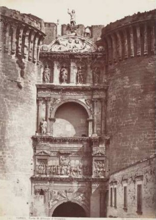 Triumphbogen des Alfons von Aragon am Castel Nuovo in Neapel