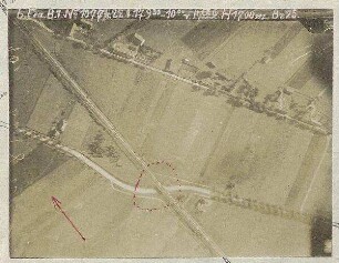 Kreuzung der Bahnstrecke München - Dachau mit der Straße Moosach - Dachau (1700 m)