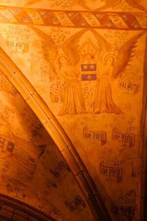 Frankreich. Bretagne. Finistere. Saint Pol de Leon. Ancienne Cathedrale. Kästchen mit exhumierten Schädeln