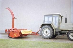 Aufsattel-Feldhäcksler Klado 560