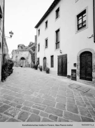 Via della Rocca Vecchia, Sorano