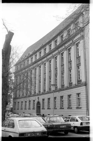 Kleinbildnegativ: Altes Rathaus, Yorckstraße, 1988