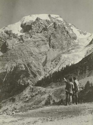 Italien. Ortlergruppe. 0rtler (3902 m), von der Stilfser-Joch-Straße gesehen