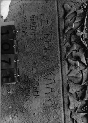 Grabstein 1071 [Hahn S. 113 Grab-Nr. 1456/57]: Grabstein 1071 (Detailaufnahme) [Hahn S. 113 Grab-Nr. 1456/57]