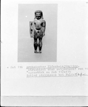 Archaischer Elfenbeinjüngling