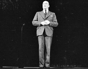 Scala: Carl Walter Popp konferiert