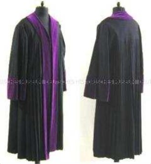 Talar der Theologischen Fakultät (Violett) der Universität Hamburg