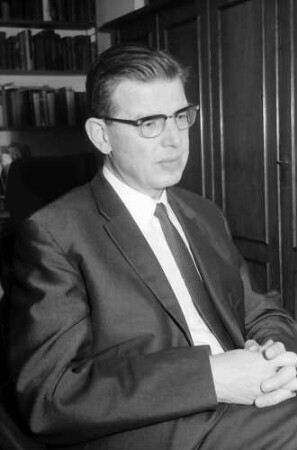 Freiburg: Nervenklinik, Prof. Dr. med. Deckwitz, Dekan der Medizinischen Fakultät