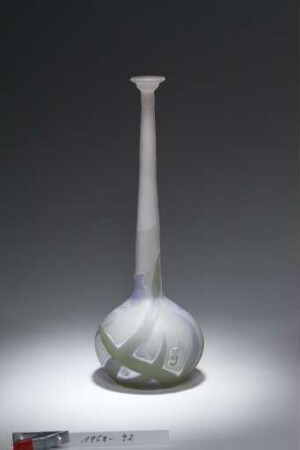 Flaschenvase, Modell "Soliflore" (Einzelblume), mit Iris-Dekor