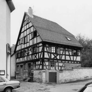 Heppenheim, Kleine Bach 38