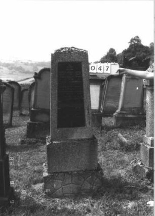 Grabstein 47
