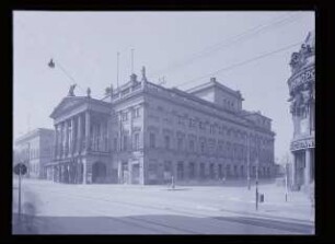 Opernhaus, Breslau: Ansicht von Nordosten (Negativ zu Inv. Nr. TBS 073,10)