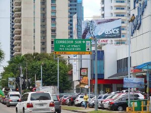 Panama-City - Hochhäuser im Geschäftsviertel : Wohn-und Bürohochhäuser prägen das Stadtbild. Aufgenommen am 14. September in Panama-City