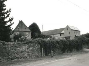 Wermsdorf. Gehöft, Calbitzer Straße 15 (19. Jahrhundert). Straßenansicht