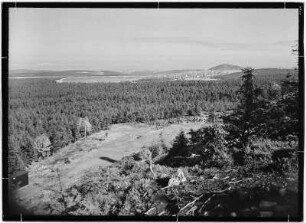 Blick vom Kahleberg auf die Galgenteiche. Altenberg und den Geisingberg/Osterzgebirge