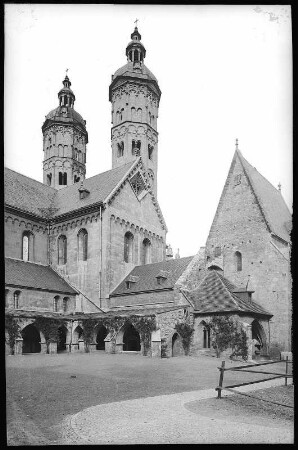 Naumburg. Domhof
