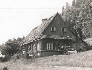 Umgebindehaus in Waltersdorf : Waltersdorf, Umgebindehaus mit Strohdach