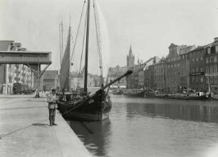 Königsberg, Pregelhafen : Königsberg (Kaliningrad/Russland). Pregelhafen (Westseite der Pregelschleife). Blick nach Nordosten zum Schlossturm