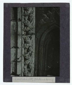Lochstedt, Burgkapelle,Lochstedt, Ordensburg : Detail, got. Blattfries, Fenster, Wimperg
