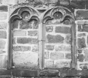 Ev. Gustav-Adolf-Kirche u. Mauer; Frankfurt, Alt-Niederursel 30