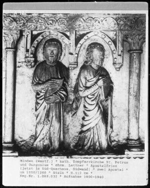 Apostelfries des ehemaligen Lettners — Zwei Apostel