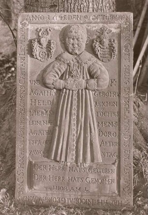 Grabmal für Agatha Dorothea von Heldrich