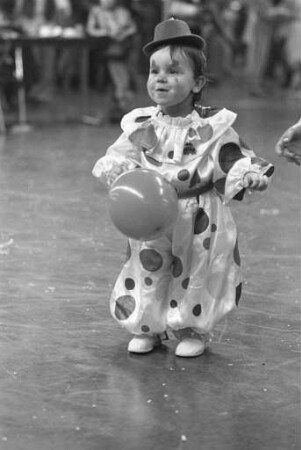 Kinderkostümfest des Festausschusses Karlsruher Fastnacht in der Gartenhalle