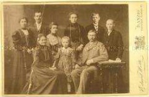 Kabinettfoto der Familie Thomas; Danzig, um 1910